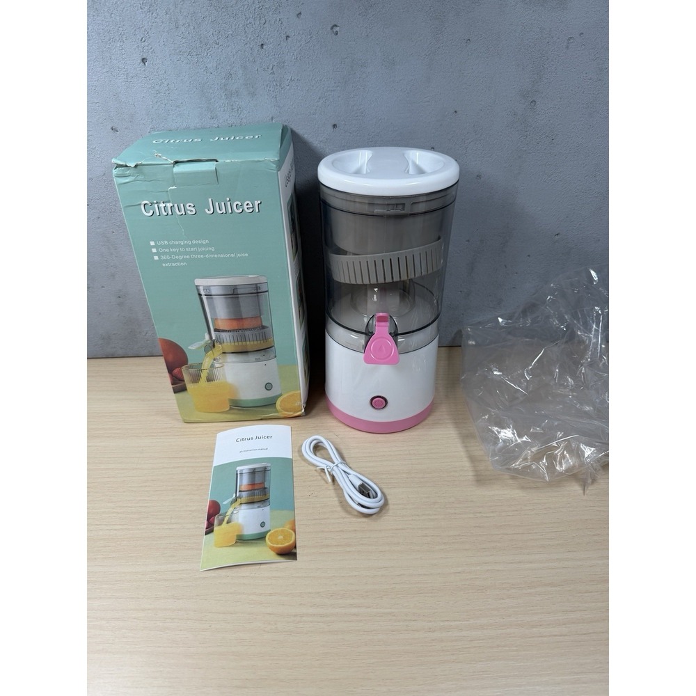USB Charging Citrus Juicer, One Key Start, 360° Extraction Juicer Cup White Pink